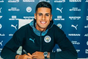 Barcelona Ajak Manchester City Tukar Pemain